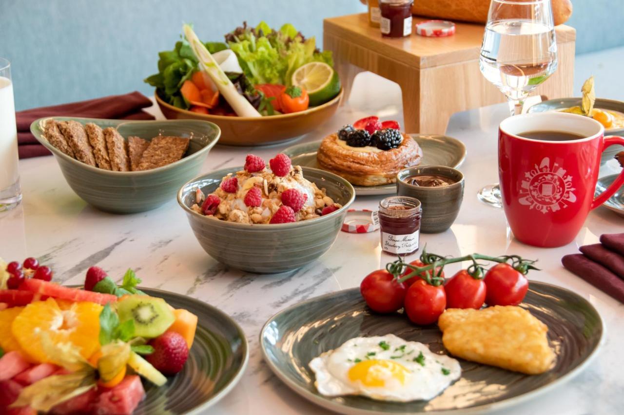 Swissotel Living Джидда Екстер'єр фото A typical breakfast