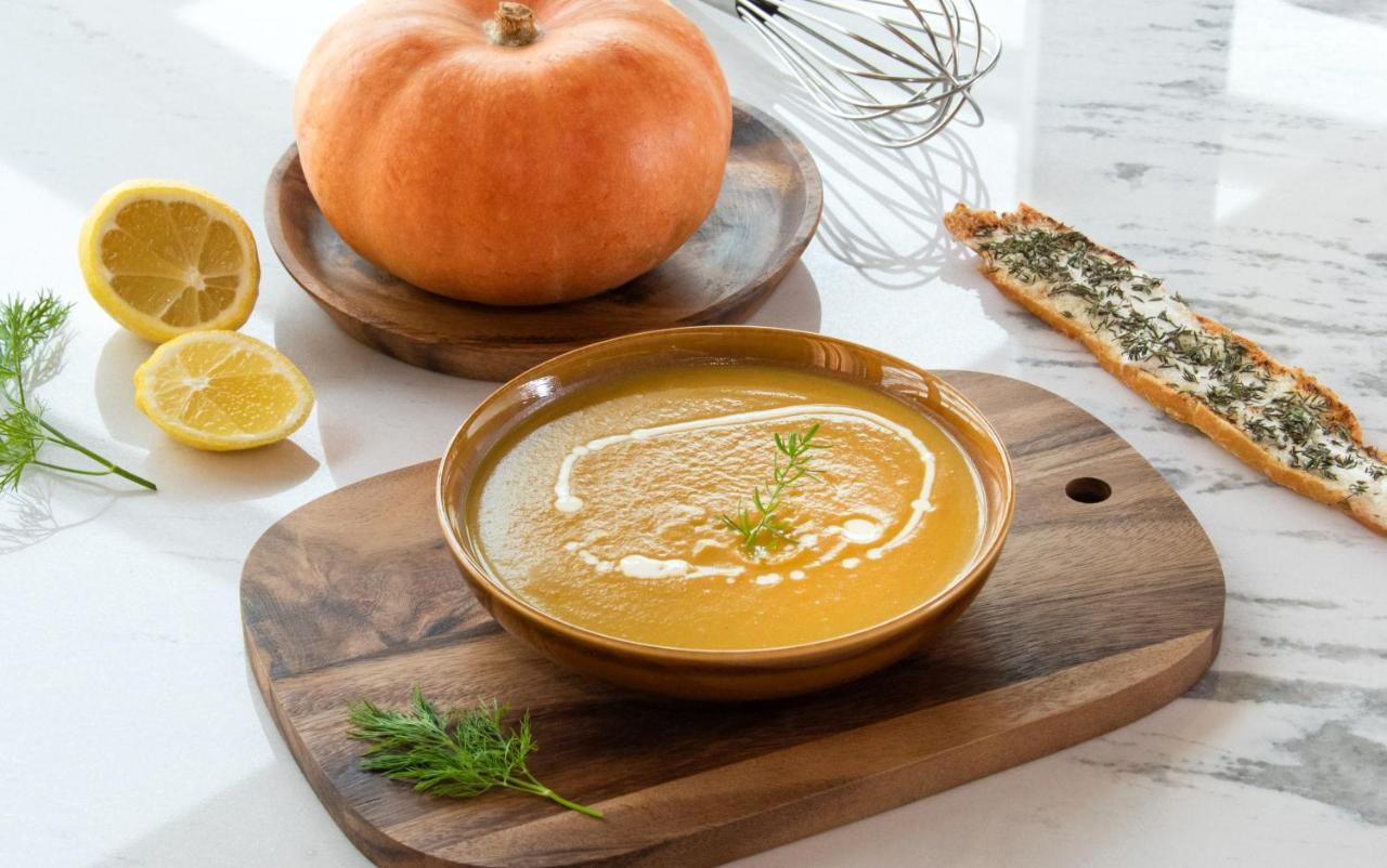 Swissotel Living Джидда Екстер'єр фото Pumpkin soup