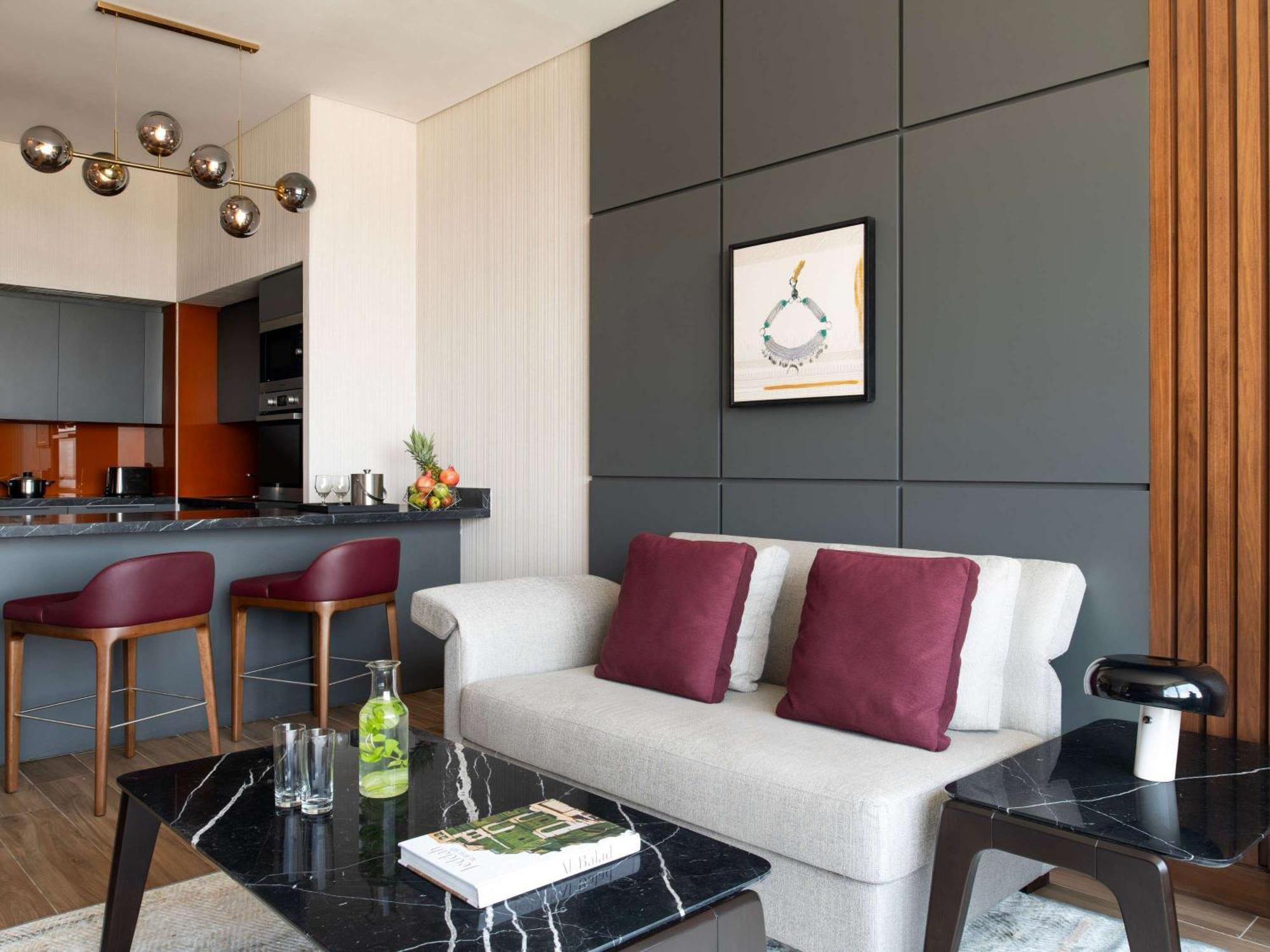 Swissotel Living Джидда Екстер'єр фото A living room in a serviced apartment in London